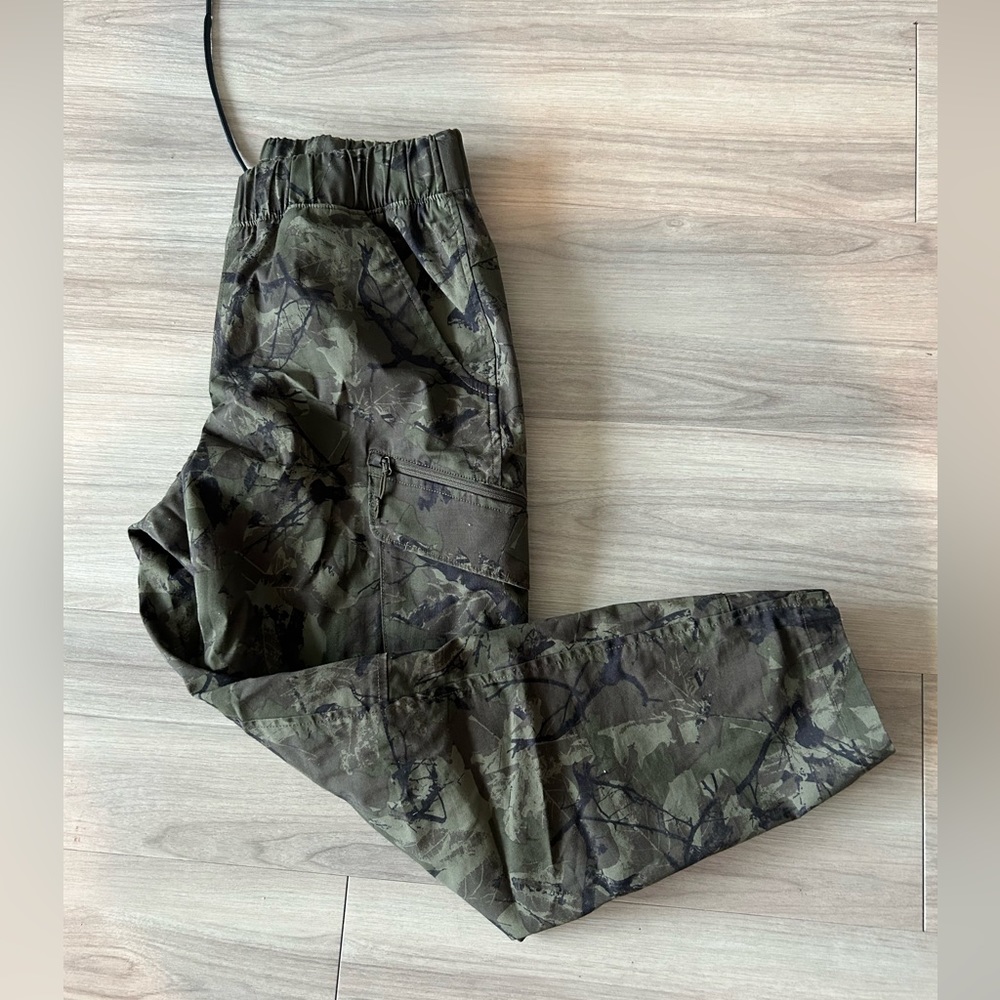 Mountain Hardwear Camo Pants